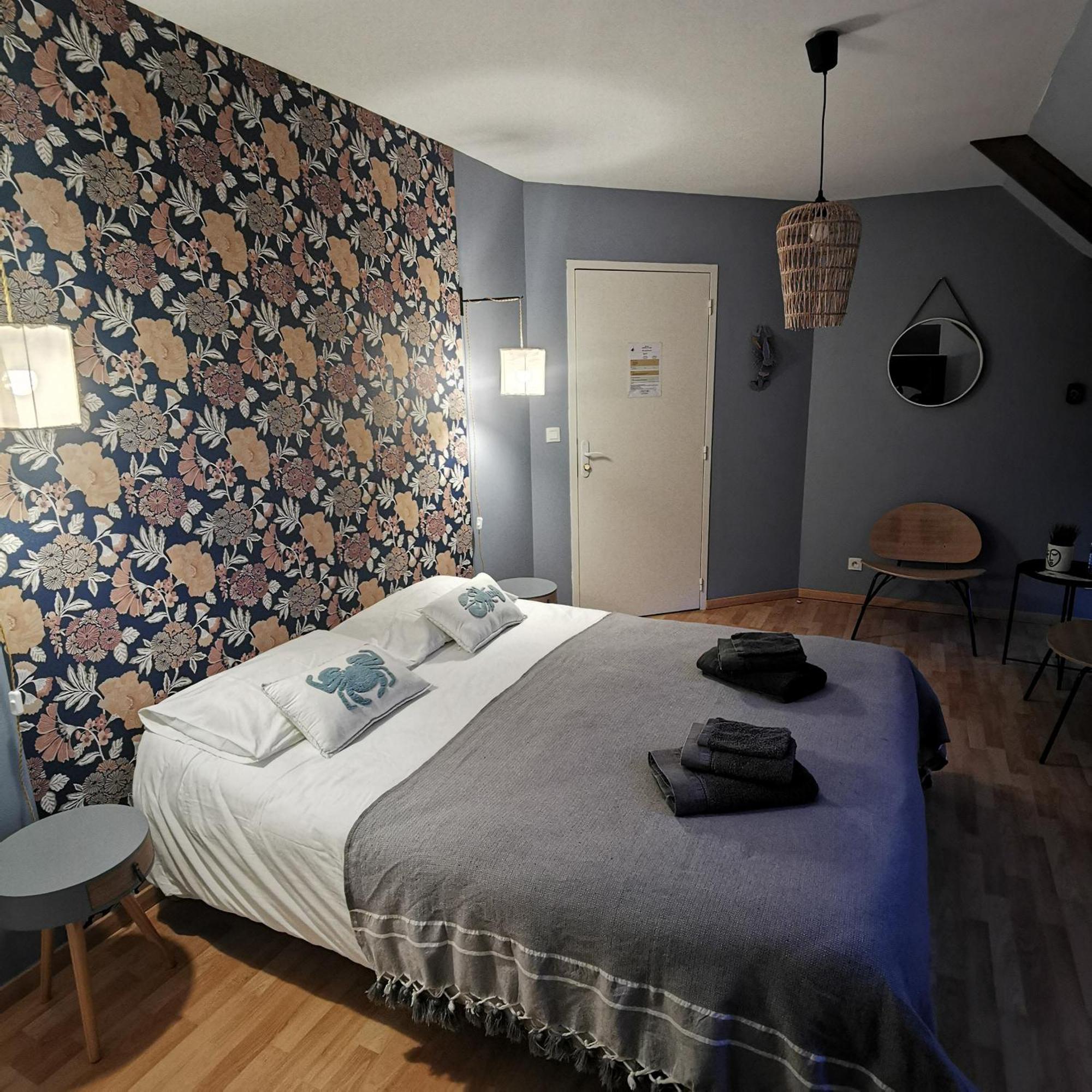 Aux Couleurs De La Baie Hotel Cherrueix Buitenkant foto